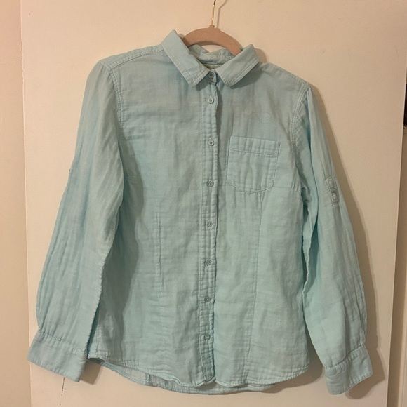 L.L. Bean Tops - L.L. Bean Women’s Light Blue Cotton Shirt. Size M
